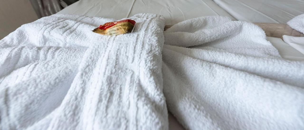 Helen Suites Херсониссос Экстерьер фото
